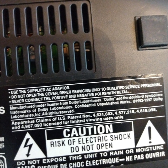 Durabrand DVD/CD Player - Picture 8 of 13